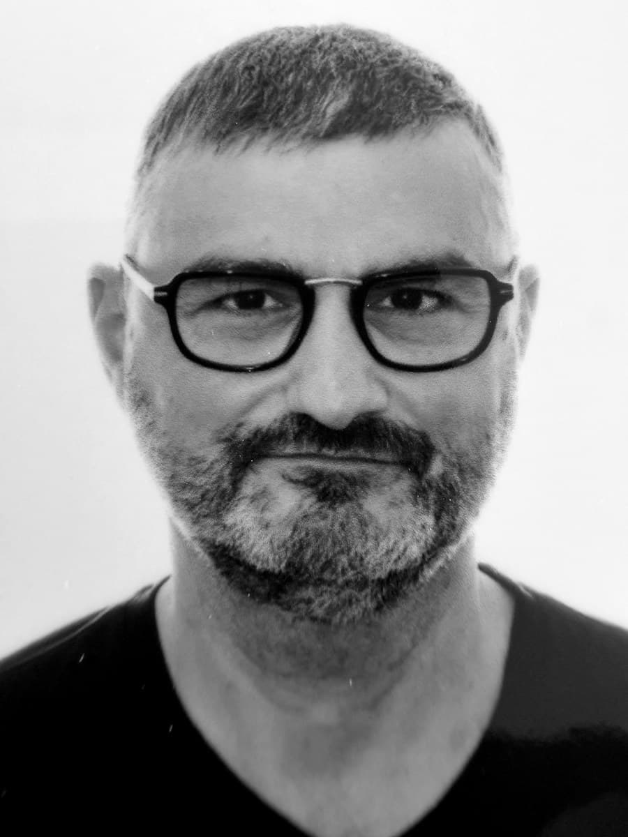 Dr Michel Khronis
